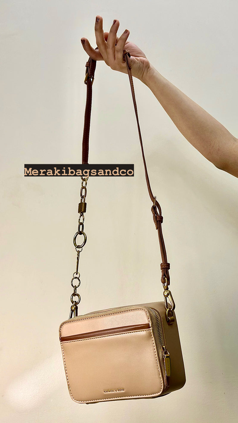 ORIGINAL CHARLES AND KEITH CHUNKY CHAIN HANDLE TWO - WAY ZIP CROSSBODY - CREAM