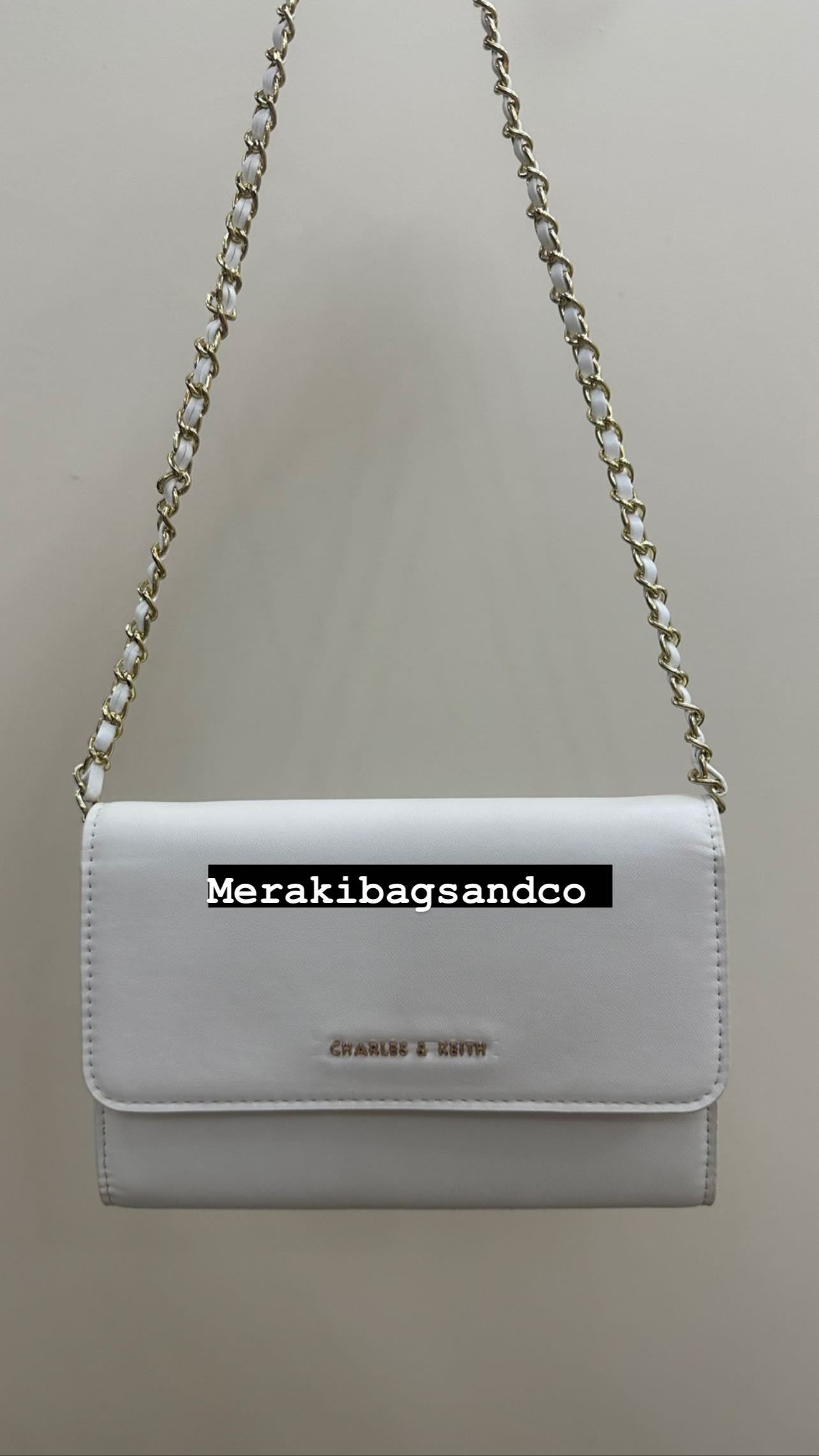 ORIGINAL CHARLES & KEITH WALLET ON CHAIN