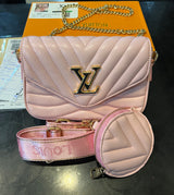 LOUIS VUITTON NEW WAVE MULTI POCHETTE